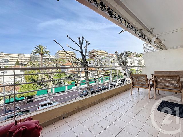 Appartement F2 à vendre - 2 pièces - 47.0 m2 - CANNES - 06 - PROVENCE-ALPES-COTE-D-AZUR - Century 21 Adhère Transactions