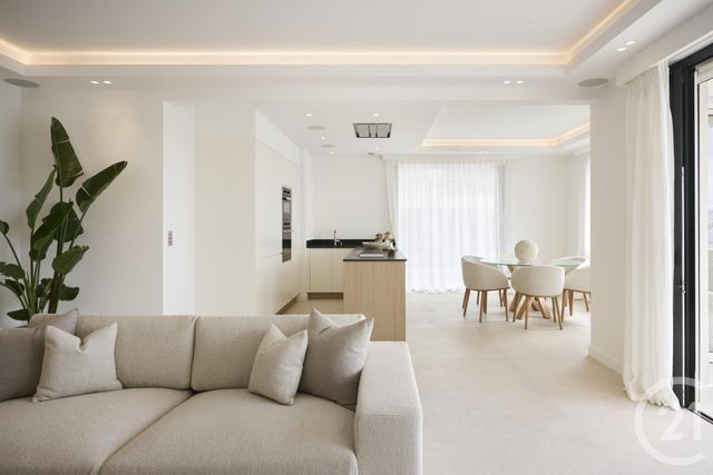 Appartement à vendre - 3 pièces - 108.69 m2 - CANNES - 06 - PROVENCE-ALPES-COTE-D-AZUR - Century 21 Adhère Transactions