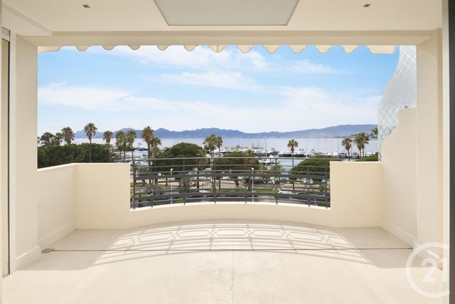 Appartement à vendre - 3 pièces - 108.69 m2 - CANNES - 06 - PROVENCE-ALPES-COTE-D-AZUR - Century 21 Adhère Transactions