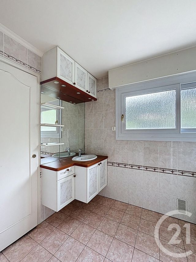 Appartement F3 à vendre - 3 pièces - 97.17 m2 - CANNES - 06 - PROVENCE-ALPES-COTE-D-AZUR - Century 21 Adhère Transactions