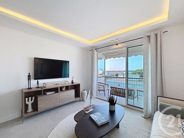 Appartement F3 à vendre - 3 pièces - 54.21 m2 - CANNES - 06 - PROVENCE-ALPES-COTE-D-AZUR - Century 21 Adhère Transactions