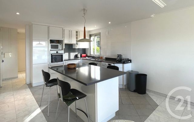 Appartement F3 à vendre - 3 pièces - 65.11 m2 - CANNES - 06 - PROVENCE-ALPES-COTE-D-AZUR - Century 21 Adhère Transactions