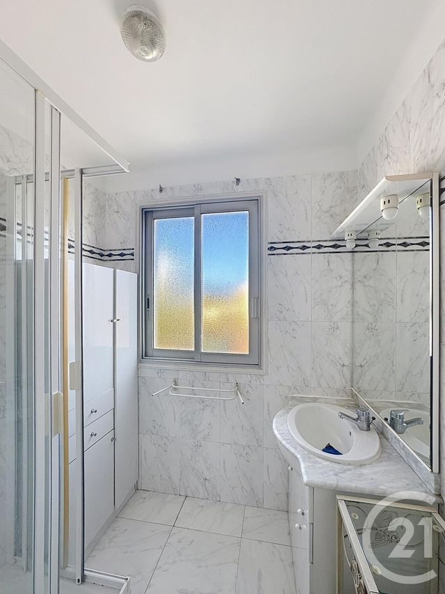 Appartement F3 à vendre - 3 pièces - 65.11 m2 - CANNES - 06 - PROVENCE-ALPES-COTE-D-AZUR - Century 21 Adhère Transactions