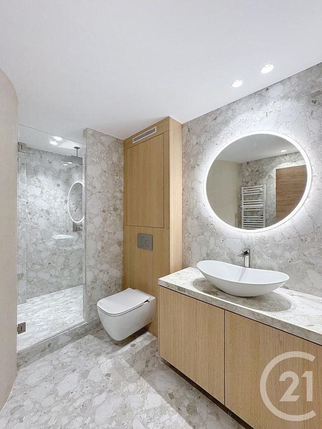 Appartement F3 à vendre - 3 pièces - 82.19 m2 - CANNES - 06 - PROVENCE-ALPES-COTE-D-AZUR - Century 21 Adhère Transactions