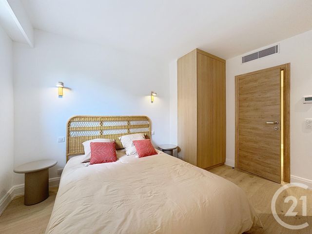 Appartement F3 à vendre - 3 pièces - 82.19 m2 - CANNES - 06 - PROVENCE-ALPES-COTE-D-AZUR - Century 21 Adhère Transactions