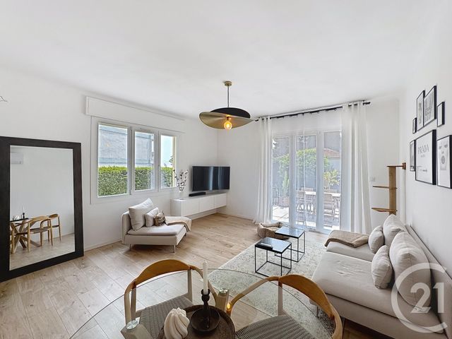 Appartement F3 à vendre - 3 pièces - 94.29 m2 - LE CANNET - 06 - PROVENCE-ALPES-COTE-D-AZUR - Century 21 Adhère Transactions
