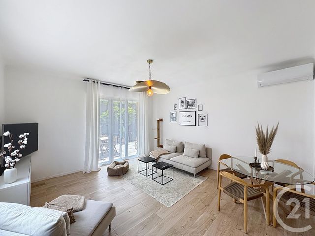 Appartement F3 à vendre - 3 pièces - 94.29 m2 - LE CANNET - 06 - PROVENCE-ALPES-COTE-D-AZUR - Century 21 Adhère Transactions