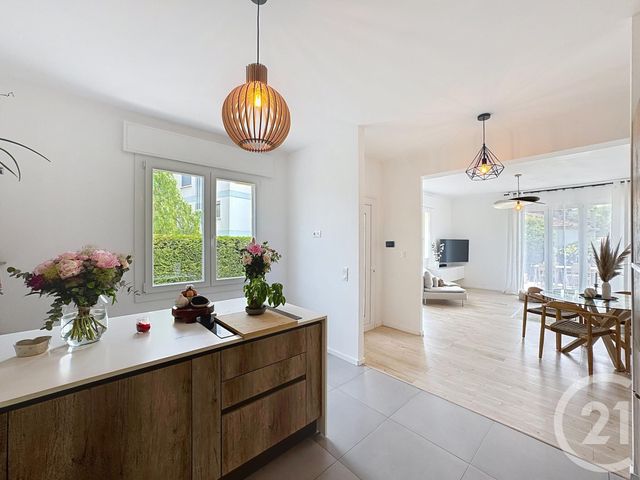 Appartement F3 à vendre - 3 pièces - 94.29 m2 - LE CANNET - 06 - PROVENCE-ALPES-COTE-D-AZUR - Century 21 Adhère Transactions