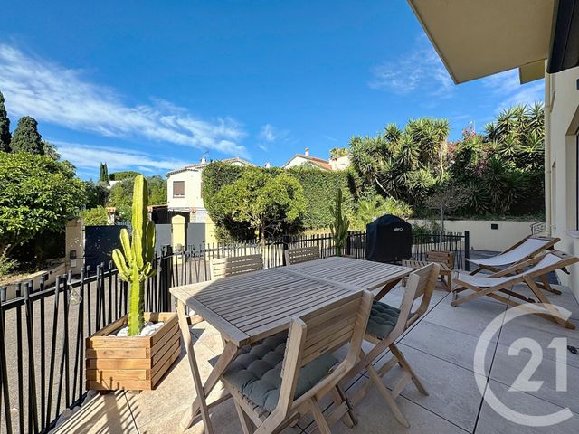 Appartement F3 à vendre - 3 pièces - 94.29 m2 - LE CANNET - 06 - PROVENCE-ALPES-COTE-D-AZUR - Century 21 Adhère Transactions