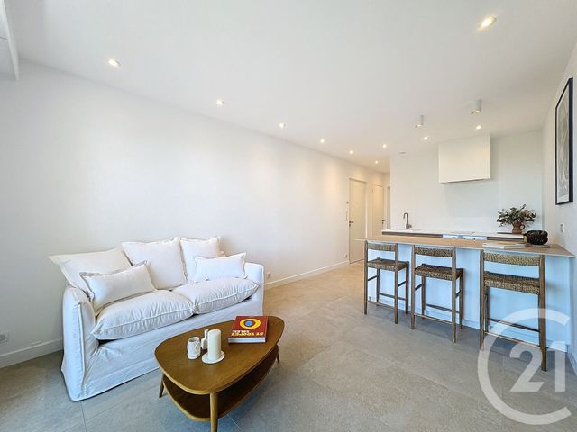 Appartement F2 à louer - 2 pièces - 34.45 m2 - CANNES - 06 - PROVENCE-ALPES-COTE-D-AZUR - Century 21 Adhère Transactions