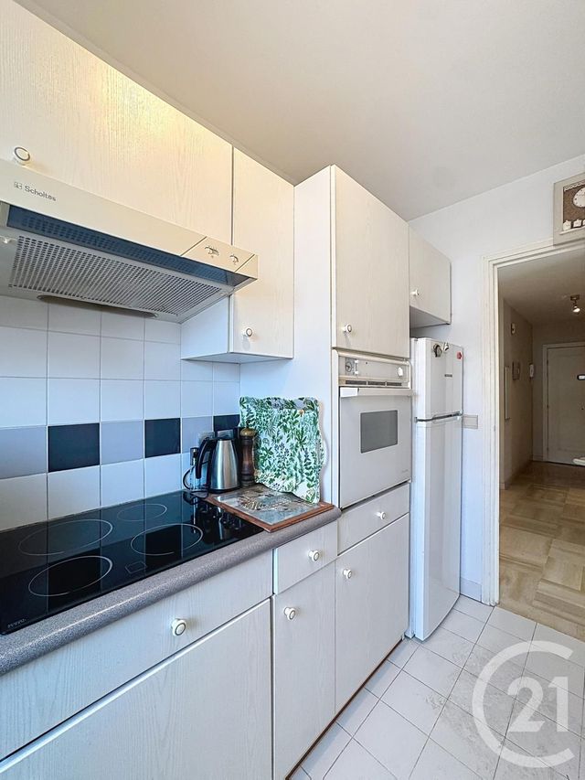 Appartement F3 à vendre - 3 pièces - 66.03 m2 - CANNES - 06 - PROVENCE-ALPES-COTE-D-AZUR - Century 21 Adhère Transactions