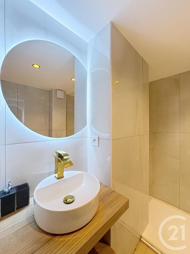 Afficher la photo en grand Appartement Duplex à vendre - 2 pièces - 55.0 m2 - CANNES - 06 - PROVENCE-ALPES-COTE-D-AZUR - Century 21 Adhère Transactions