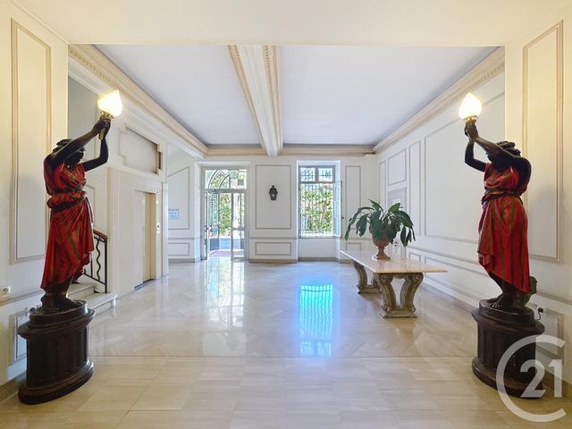 Afficher la photo en grand Appartement Duplex à vendre - 2 pièces - 55.0 m2 - CANNES - 06 - PROVENCE-ALPES-COTE-D-AZUR - Century 21 Adhère Transactions