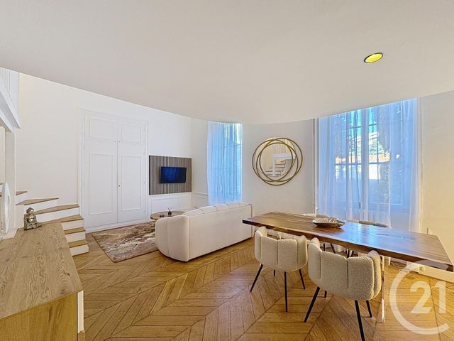 Afficher la photo en grand Appartement Duplex à vendre - 2 pièces - 55.0 m2 - CANNES - 06 - PROVENCE-ALPES-COTE-D-AZUR - Century 21 Adhère Transactions