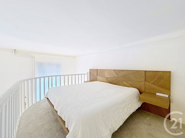 Afficher la photo en grand Appartement Duplex à vendre - 2 pièces - 55.0 m2 - CANNES - 06 - PROVENCE-ALPES-COTE-D-AZUR - Century 21 Adhère Transactions