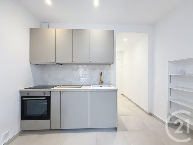 Appartement F1 à louer - 1 pièce - 21.01 m2 - GRASSE - 06 - PROVENCE-ALPES-COTE-D-AZUR - Century 21 Adhère Transactions