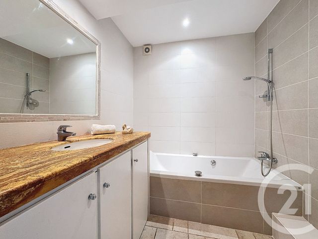 Afficher la photo en grand maison à vendre - 6 pièces - 230.0 m2 - CANNES - 06 - PROVENCE-ALPES-COTE-D-AZUR - Century 21 Adhère Transactions