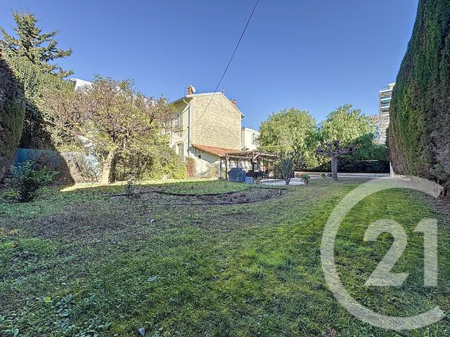 Afficher la photo en grand maison à vendre - 6 pièces - 230.0 m2 - CANNES - 06 - PROVENCE-ALPES-COTE-D-AZUR - Century 21 Adhère Transactions