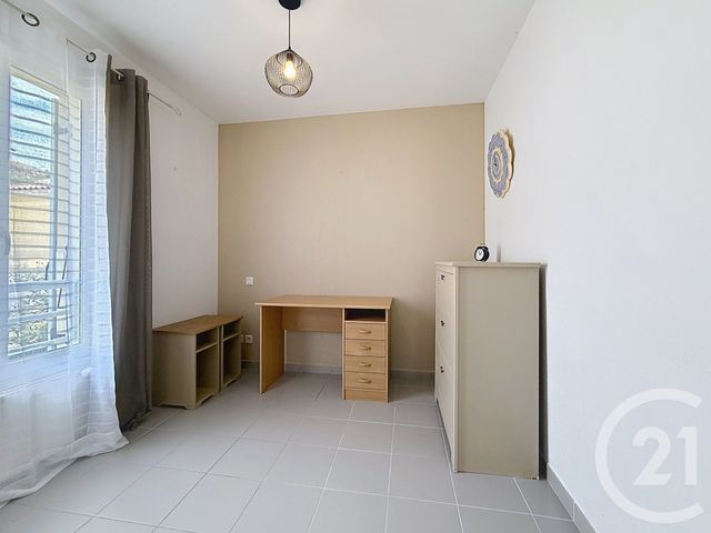 maison à louer - 4 pièces - 84.74 m2 - LA ROQUETTE SUR SIAGNE - 06 - PROVENCE-ALPES-COTE-D-AZUR - Century 21 Adhère Transactions