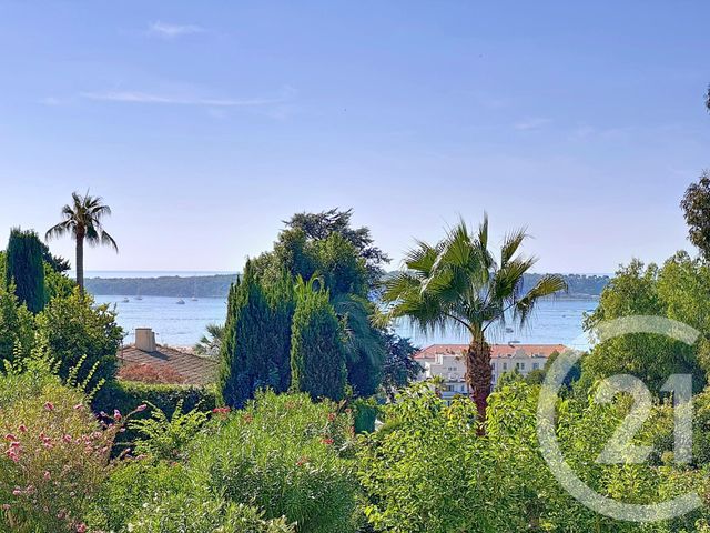 Appartement F2 à vendre - 2 pièces - 64.0 m2 - CANNES - 06 - PROVENCE-ALPES-COTE-D-AZUR - Century 21 Adhère Transactions