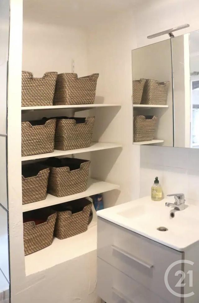 Appartement F1 à louer - 1 pièce - 23.0 m2 - VALBONNE - 06 - PROVENCE-ALPES-COTE-D-AZUR - Century 21 Adhère Transactions