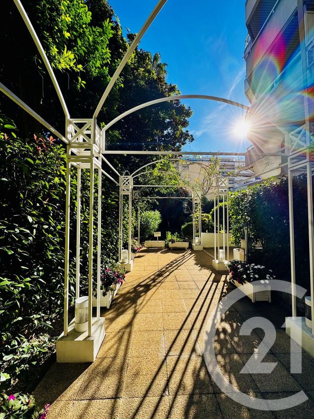 Appartement F1 à vendre - 1 pièce - 34.4 m2 - CANNES - 06 - PROVENCE-ALPES-COTE-D-AZUR - Century 21 Adhère Transactions