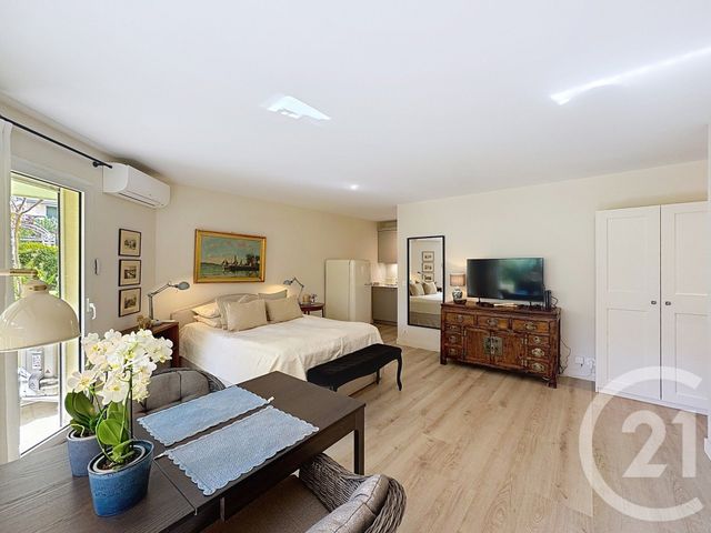 Appartement F1 à vendre - 1 pièce - 34.4 m2 - CANNES - 06 - PROVENCE-ALPES-COTE-D-AZUR - Century 21 Adhère Transactions