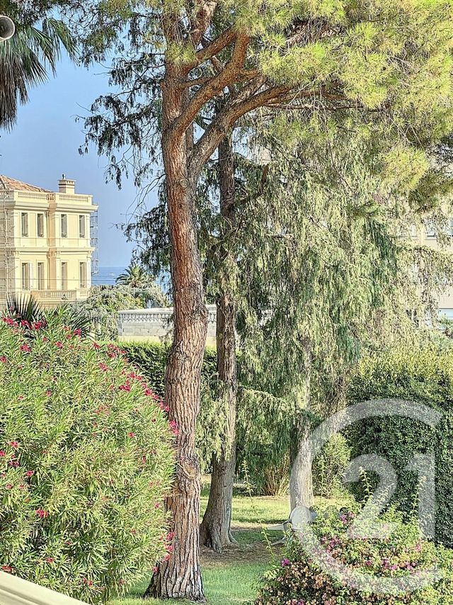 Appartement F3 à vendre - 3 pièces - 76.0 m2 - CANNES - 06 - PROVENCE-ALPES-COTE-D-AZUR - Century 21 Adhère Transactions