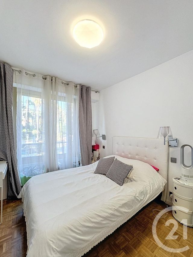 Appartement F3 à vendre - 3 pièces - 76.0 m2 - CANNES - 06 - PROVENCE-ALPES-COTE-D-AZUR - Century 21 Adhère Transactions