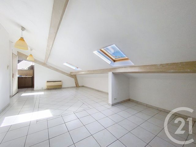 Appartement F3 à louer - 3 pièces - 79.45 m2 - LE CANNET - 06 - PROVENCE-ALPES-COTE-D-AZUR - Century 21 Adhère Transactions