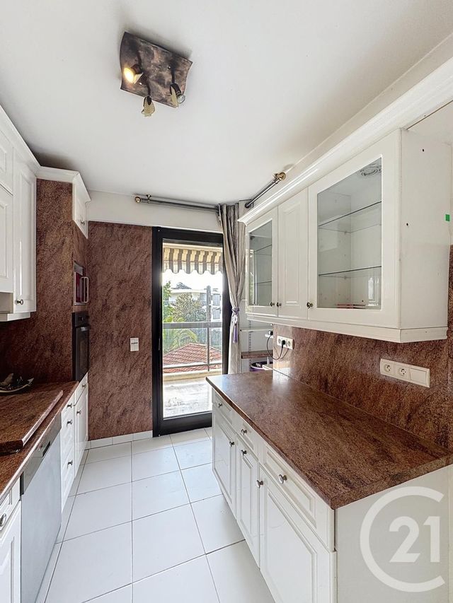 Appartement F3 à vendre - 3 pièces - 84.0 m2 - CANNES - 06 - PROVENCE-ALPES-COTE-D-AZUR - Century 21 Adhère Transactions