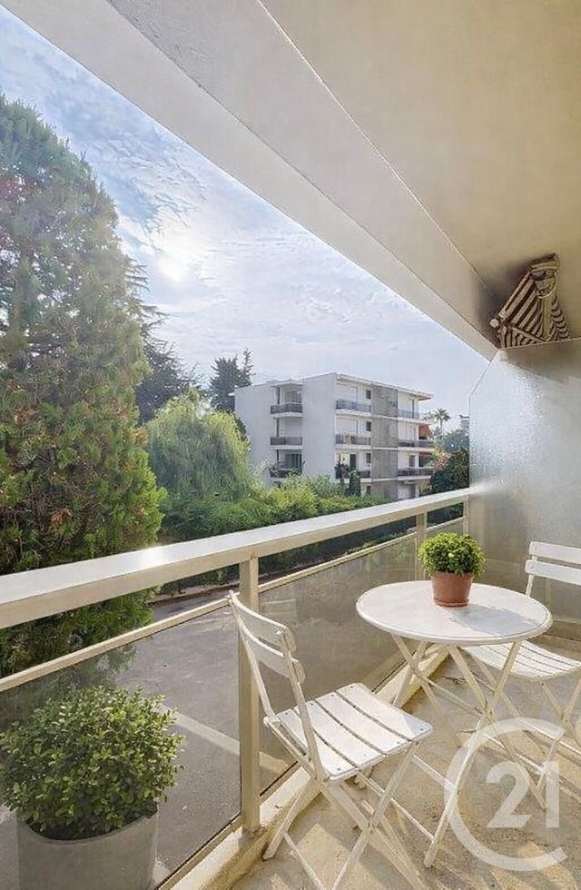 Appartement F1 à vendre - 1 pièce - 45.0 m2 - CANNES - 06 - PROVENCE-ALPES-COTE-D-AZUR - Century 21 Adhère Transactions