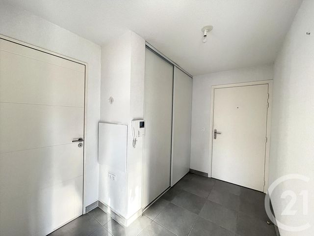 Appartement F2 à louer - 2 pièces - 42.85 m2 - GRASSE - 06 - PROVENCE-ALPES-COTE-D-AZUR - Century 21 Adhère Transactions