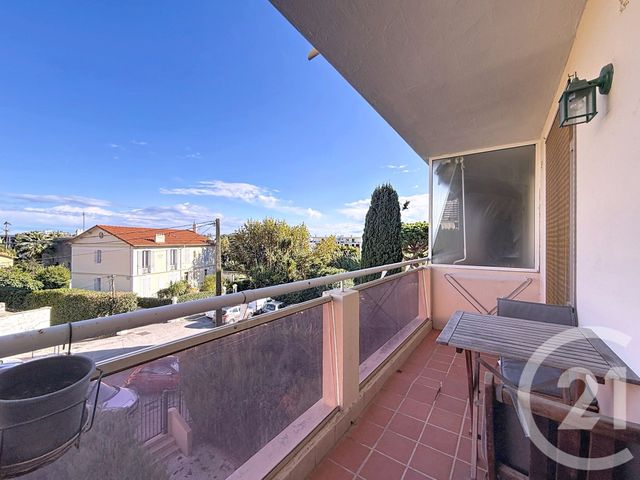 Appartement F2 à louer - 2 pièces - 45.38 m2 - CANNES - 06 - PROVENCE-ALPES-COTE-D-AZUR - Century 21 Adhère Transactions
