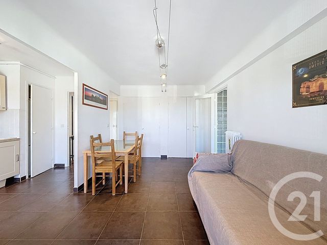 Appartement F2 à louer - 2 pièces - 45.38 m2 - CANNES - 06 - PROVENCE-ALPES-COTE-D-AZUR - Century 21 Adhère Transactions