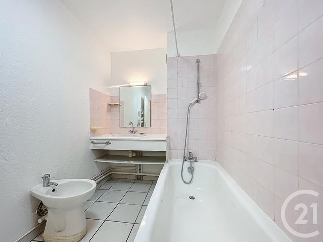 Appartement F2 à louer - 2 pièces - 40.08 m2 - MANDELIEU LA NAPOULE - 06 - PROVENCE-ALPES-COTE-D-AZUR - Century 21 Adhère Transactions