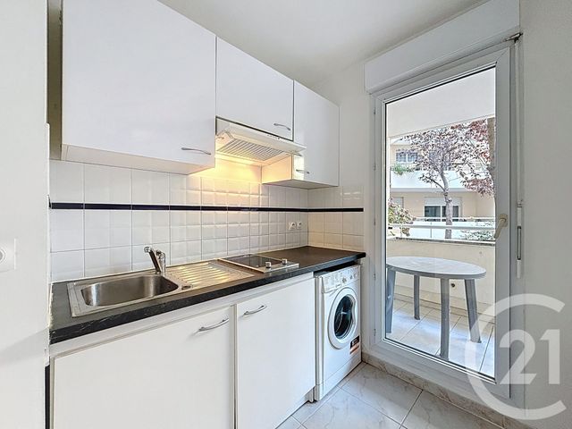 Appartement F1 à louer - 1 pièce - 32.34 m2 - MANDELIEU LA NAPOULE - 06 - PROVENCE-ALPES-COTE-D-AZUR - Century 21 Adhère Transactions