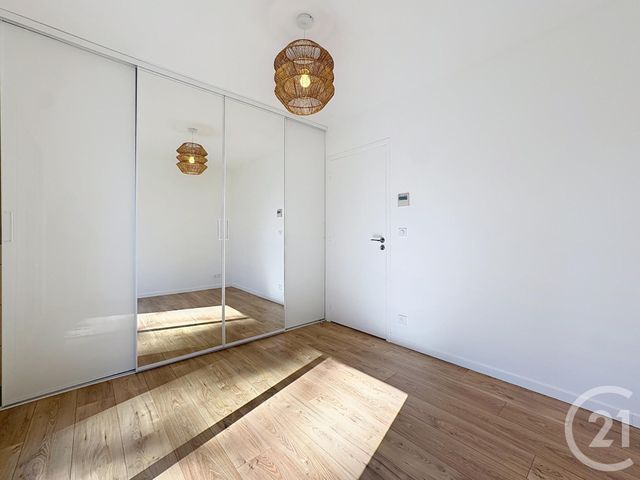 Afficher la photo en grand Appartement F2 à vendre - 2 pièces - 50.0 m2 - CANNES - 06 - PROVENCE-ALPES-COTE-D-AZUR - Century 21 Adhère Transactions