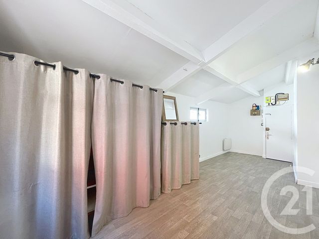 Afficher la photo en grand Appartement F3 à louer - 3 pièces - 62.66 m2 - GRASSE - 06 - PROVENCE-ALPES-COTE-D-AZUR - Century 21 Adhère Transactions