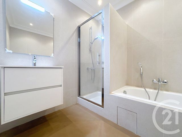 Appartement F4 à vendre - 4 pièces - 112.25 m2 - CANNES - 06 - PROVENCE-ALPES-COTE-D-AZUR - Century 21 Adhère Transactions