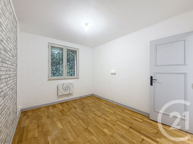 Appartement F4 à louer - 4 pièces - 65.4 m2 - GRASSE - 06 - PROVENCE-ALPES-COTE-D-AZUR - Century 21 Adhère Transactions