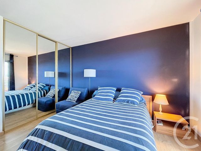 Appartement F3 à louer - 3 pièces - 63.0 m2 - GRASSE - 06 - PROVENCE-ALPES-COTE-D-AZUR - Century 21 Adhère Transactions