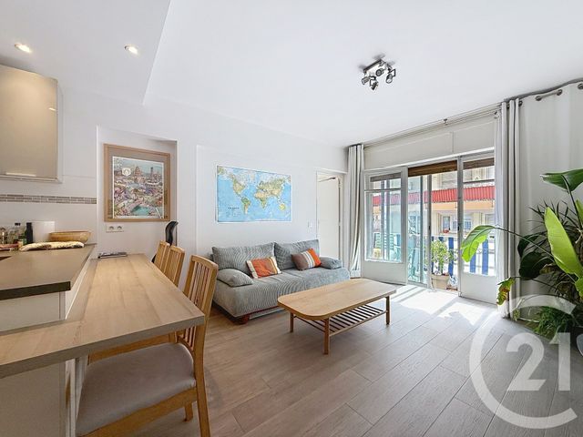 Appartement F2 à louer - 2 pièces - 40.85 m2 - CANNES - 06 - PROVENCE-ALPES-COTE-D-AZUR - Century 21 Adhère Transactions