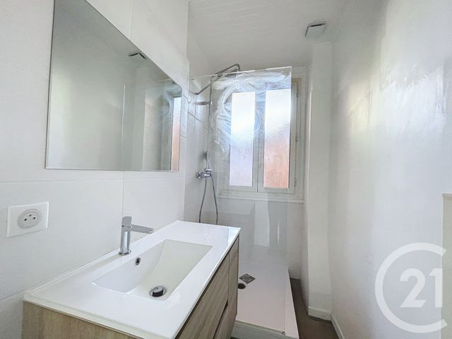 Appartement F2 à louer - 2 pièces - 37.53 m2 - ANTIBES - 06 - PROVENCE-ALPES-COTE-D-AZUR - Century 21 Adhère Transactions