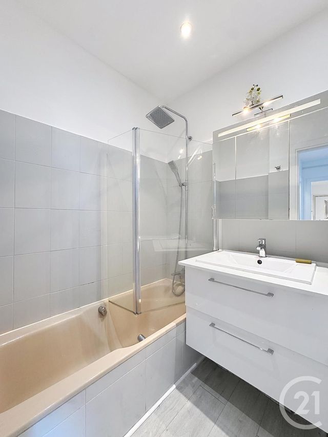 Appartement F3 à vendre - 3 pièces - 48.36 m2 - CANNES - 06 - PROVENCE-ALPES-COTE-D-AZUR - Century 21 Adhère Transactions
