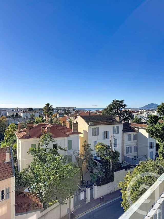 Appartement F2 à vendre - 2 pièces - 43.18 m2 - CANNES - 06 - PROVENCE-ALPES-COTE-D-AZUR - Century 21 Adhère Transactions