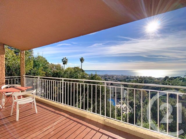 Appartement F3 à louer - 3 pièces - 82.0 m2 - LE GOLFE JUAN - 06 - PROVENCE-ALPES-COTE-D-AZUR - Century 21 Adhère Transactions