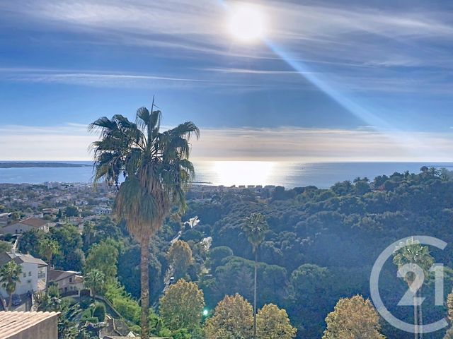 Appartement F3 à louer - 3 pièces - 82.0 m2 - LE GOLFE JUAN - 06 - PROVENCE-ALPES-COTE-D-AZUR - Century 21 Adhère Transactions