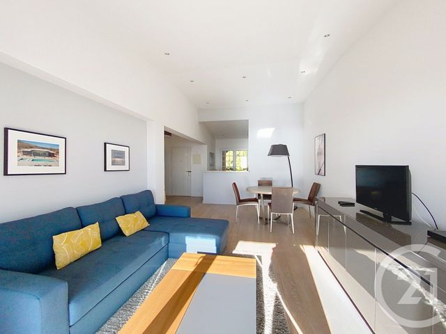 Appartement F3 à louer - 3 pièces - 82.0 m2 - LE GOLFE JUAN - 06 - PROVENCE-ALPES-COTE-D-AZUR - Century 21 Adhère Transactions
