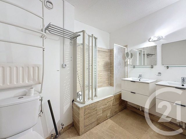 Appartement F3 à louer - 3 pièces - 68.47 m2 - MANDELIEU LA NAPOULE - 06 - PROVENCE-ALPES-COTE-D-AZUR - Century 21 Adhère Transactions